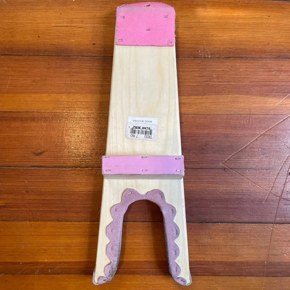 Pink Boot Pull - Picture 5 of 6
